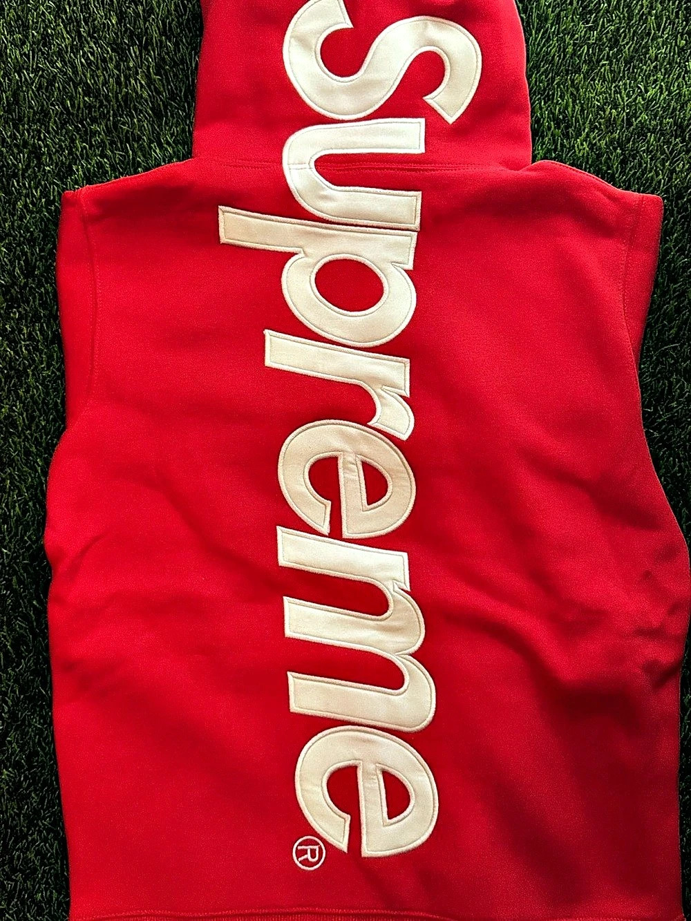 Supreme Logo Hoodie in Red Small